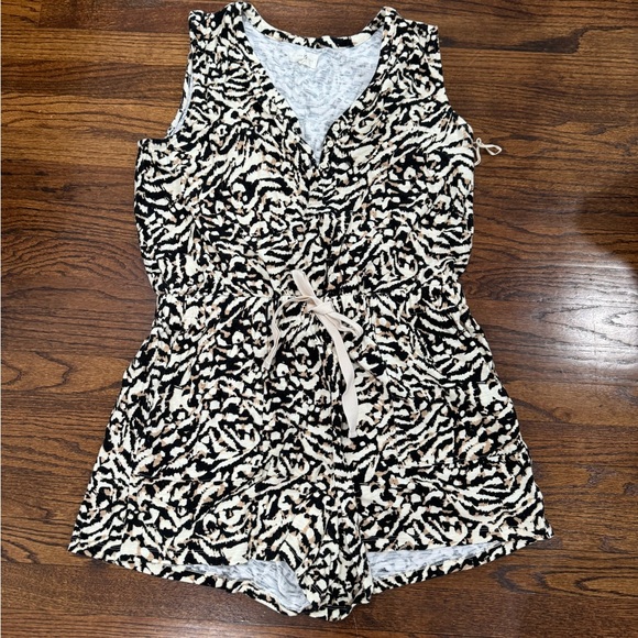 Loft Leopard Print Romper. XL. Never worn. - Picture 2 of 3